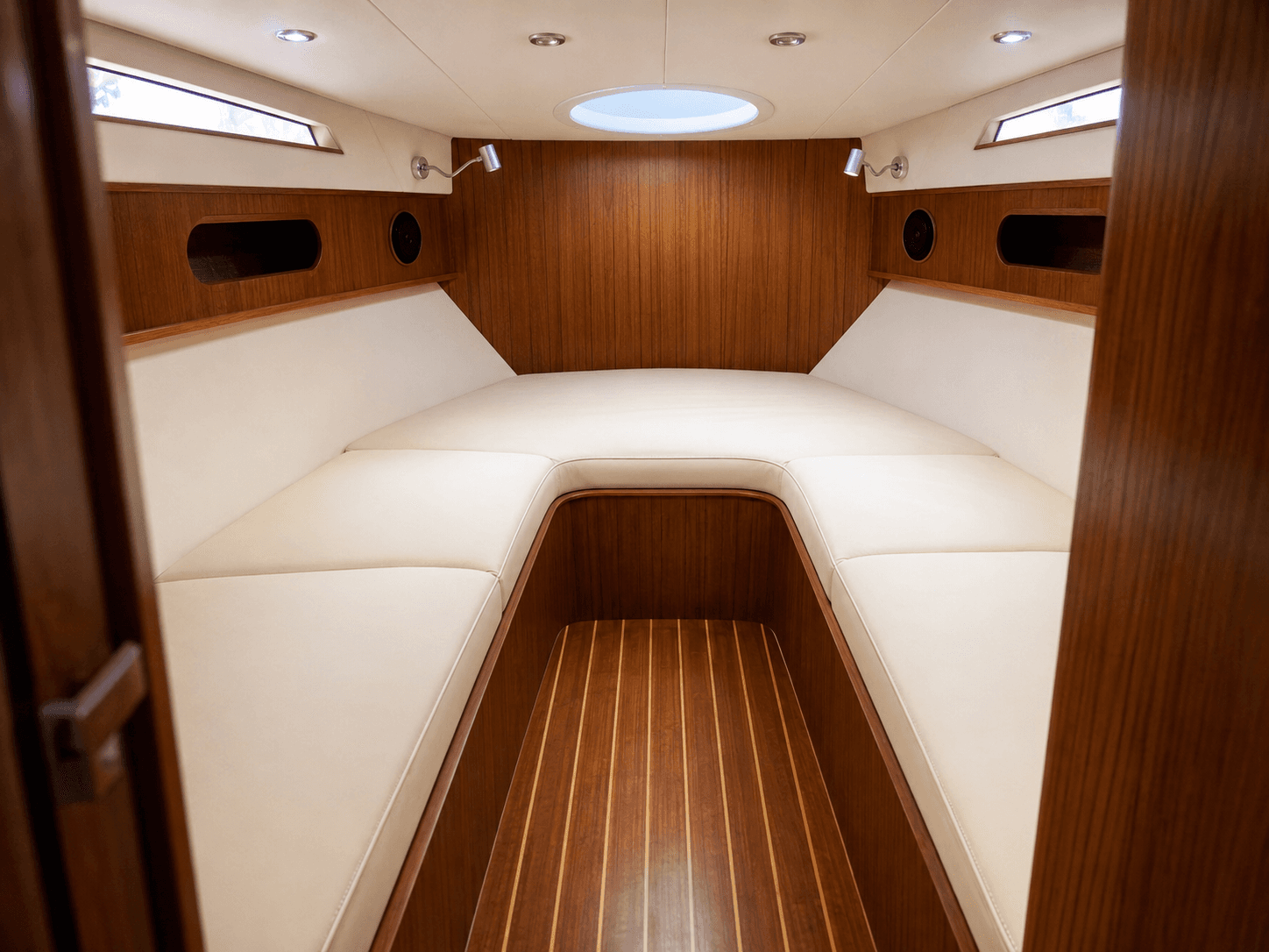 FG1008 Yacht 5