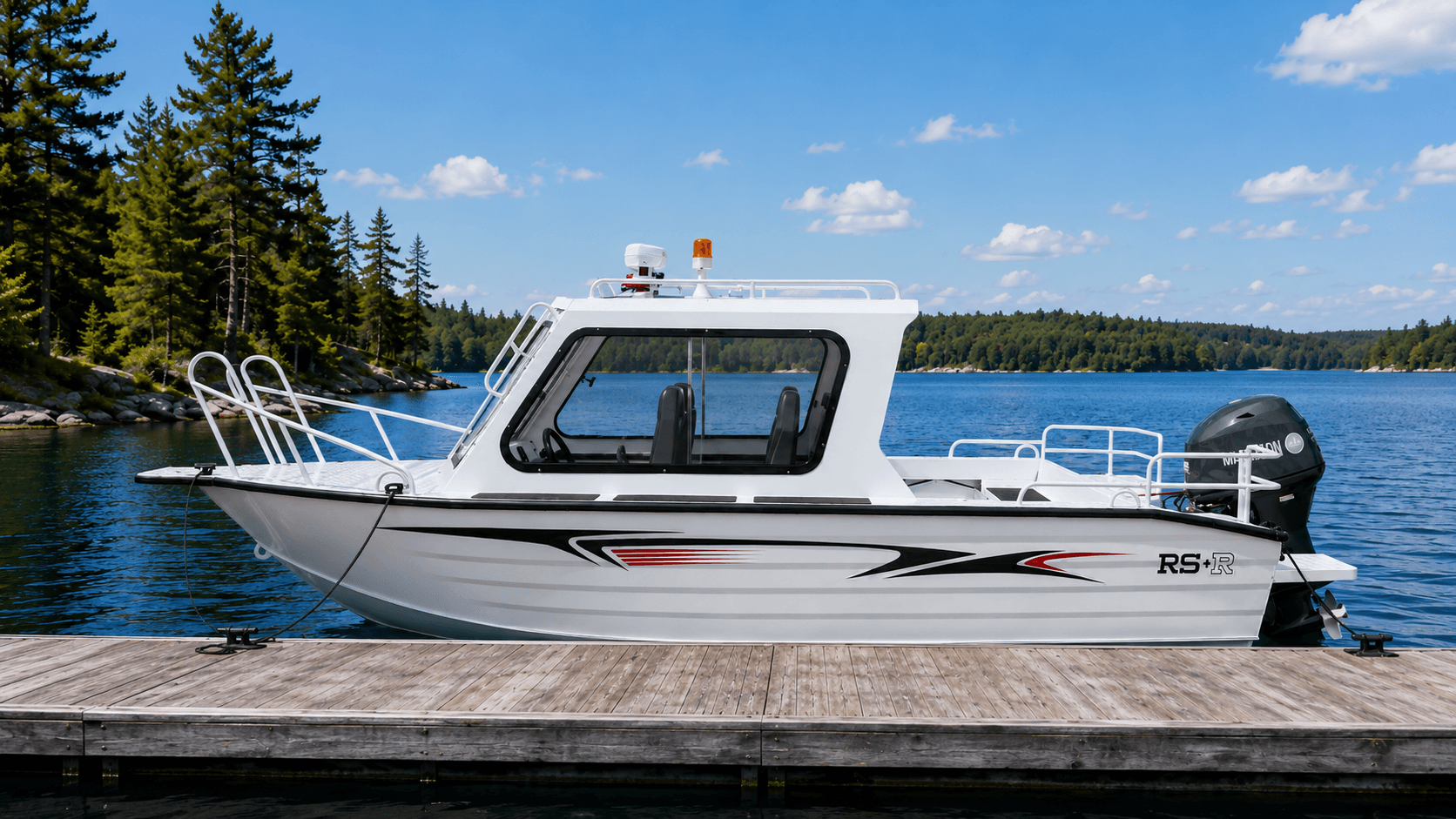 AL538W Half-Cabin Boat
