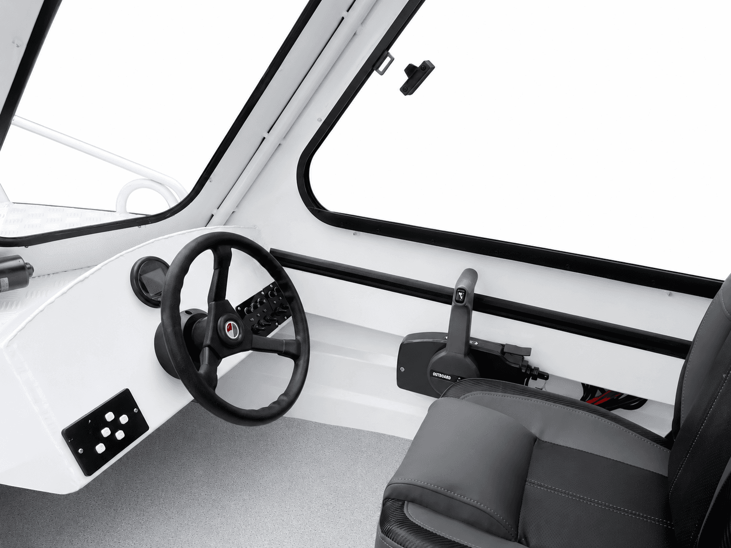 AL538W Half-Cabin Boat 5
