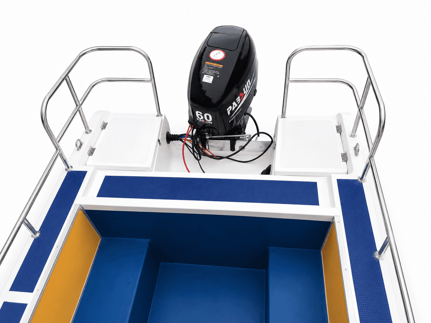 FG600-6 Half-Cabin Boat 4