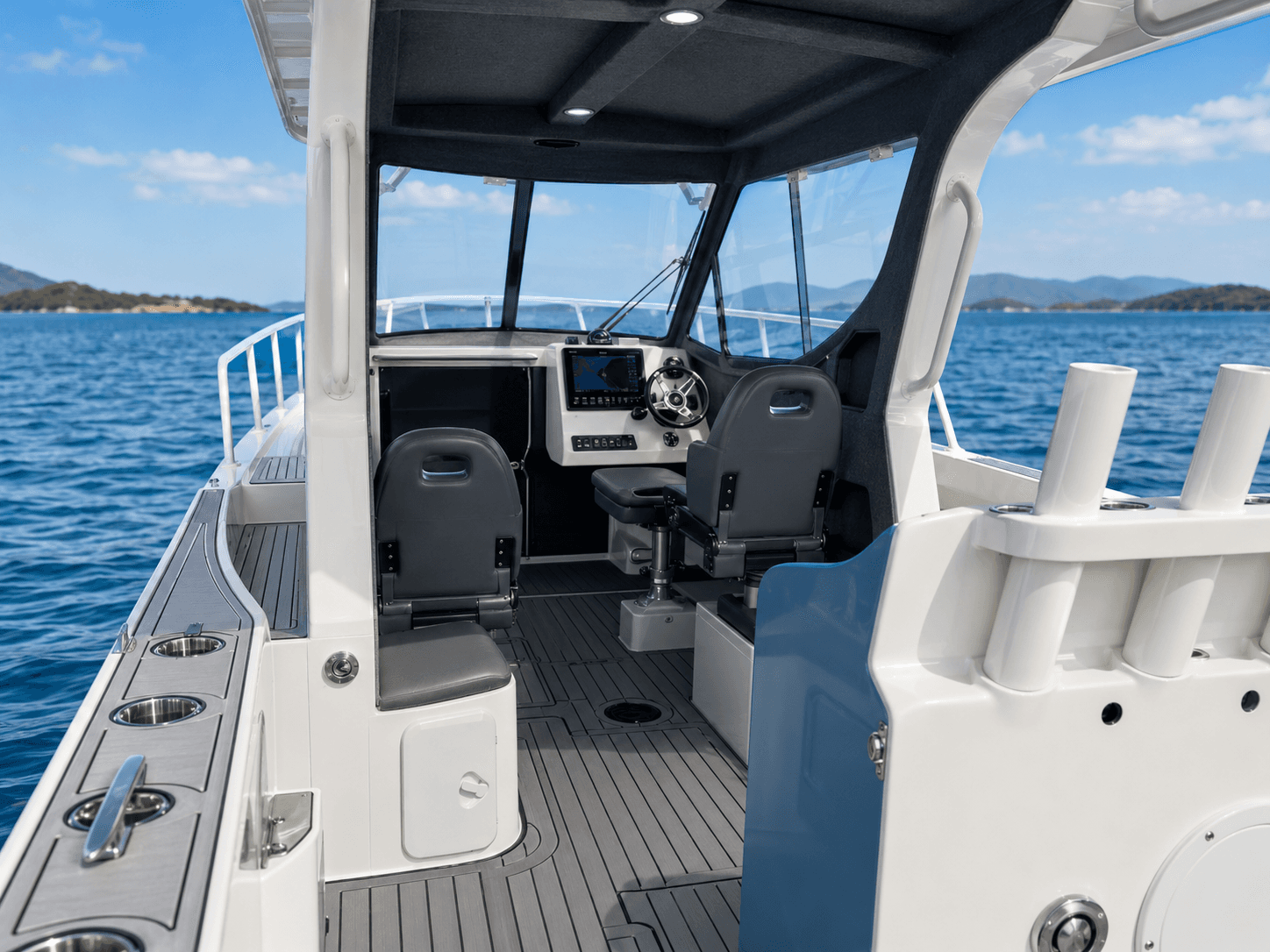 AL625 Cabin Fishing Boat 3