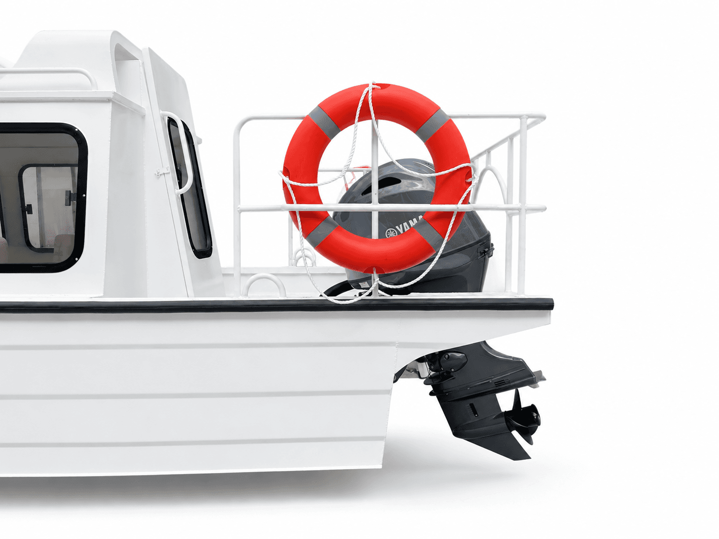 AL650W Full-Cabin Boat 5