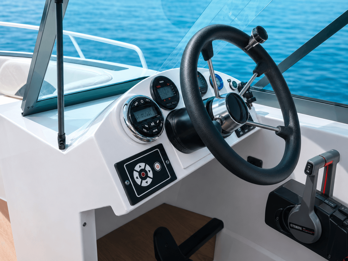 AL7360 Leisure Boat 5
