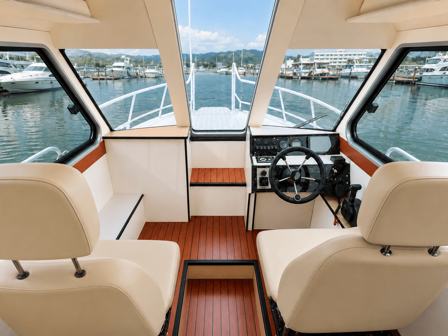 AL780Q Full-Cabin Boat 3