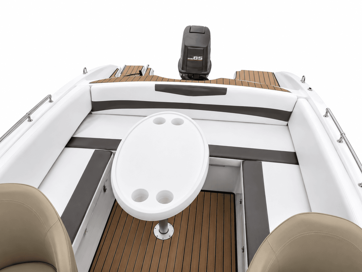FG550 Sport Boat 8