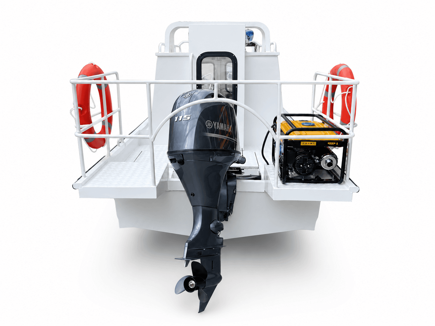 AL650W Full-Cabin Boat 4